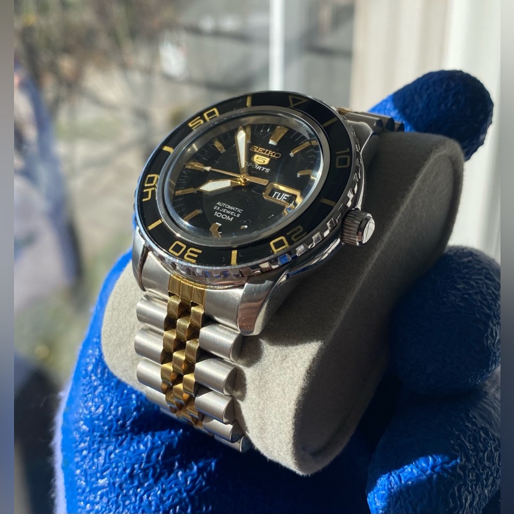 SOLD: Seiko 5 Sports - 55 Fathoms (SNZH57J1) - 43mm